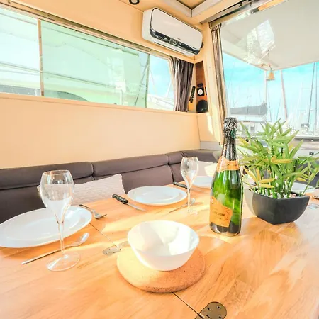 Yacht Patxi ラ・ロシェル