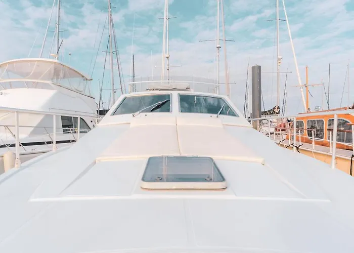 Yacht Patxi 拉罗歇尔