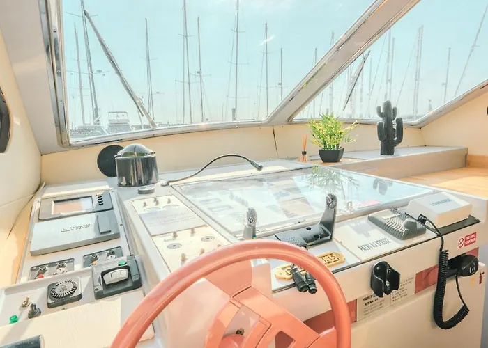 Yacht Patxi *