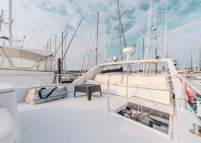 Yacht Patxi 船屋