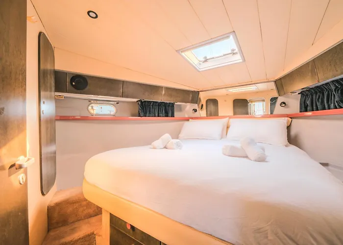 Yacht Patxi 船屋 *