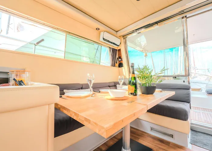 船屋 Yacht Patxi *